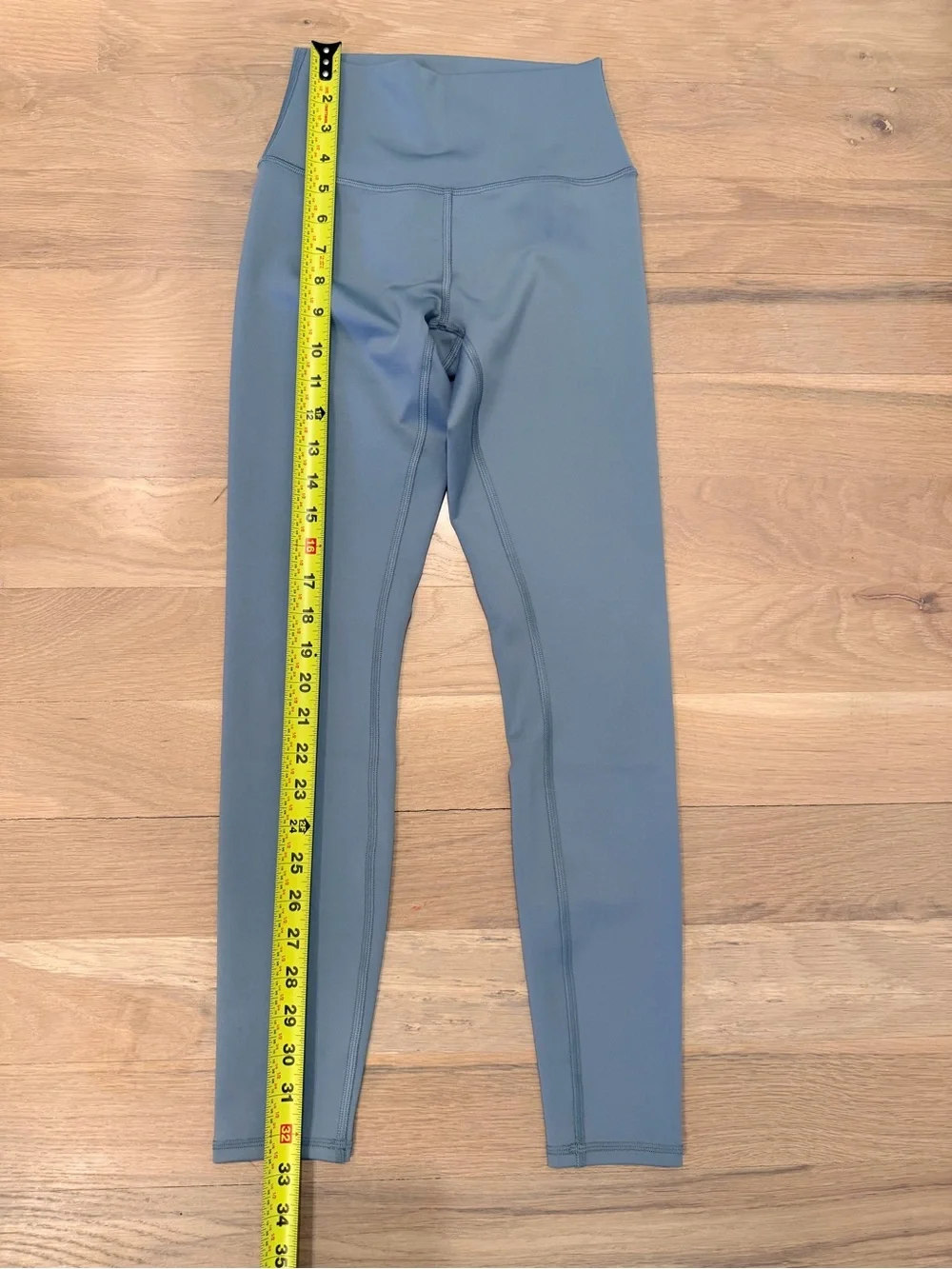 Alo (NWT) 7/8 Airlift Leggings in Cosmic Grey